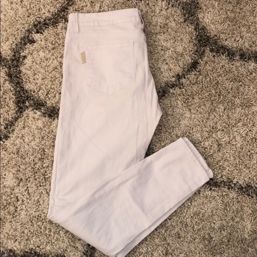 Paige Skyline Peg White Skinny Jeans